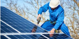 Installation Maintenance Panneaux Solaires Photovoltaïques à Courcay